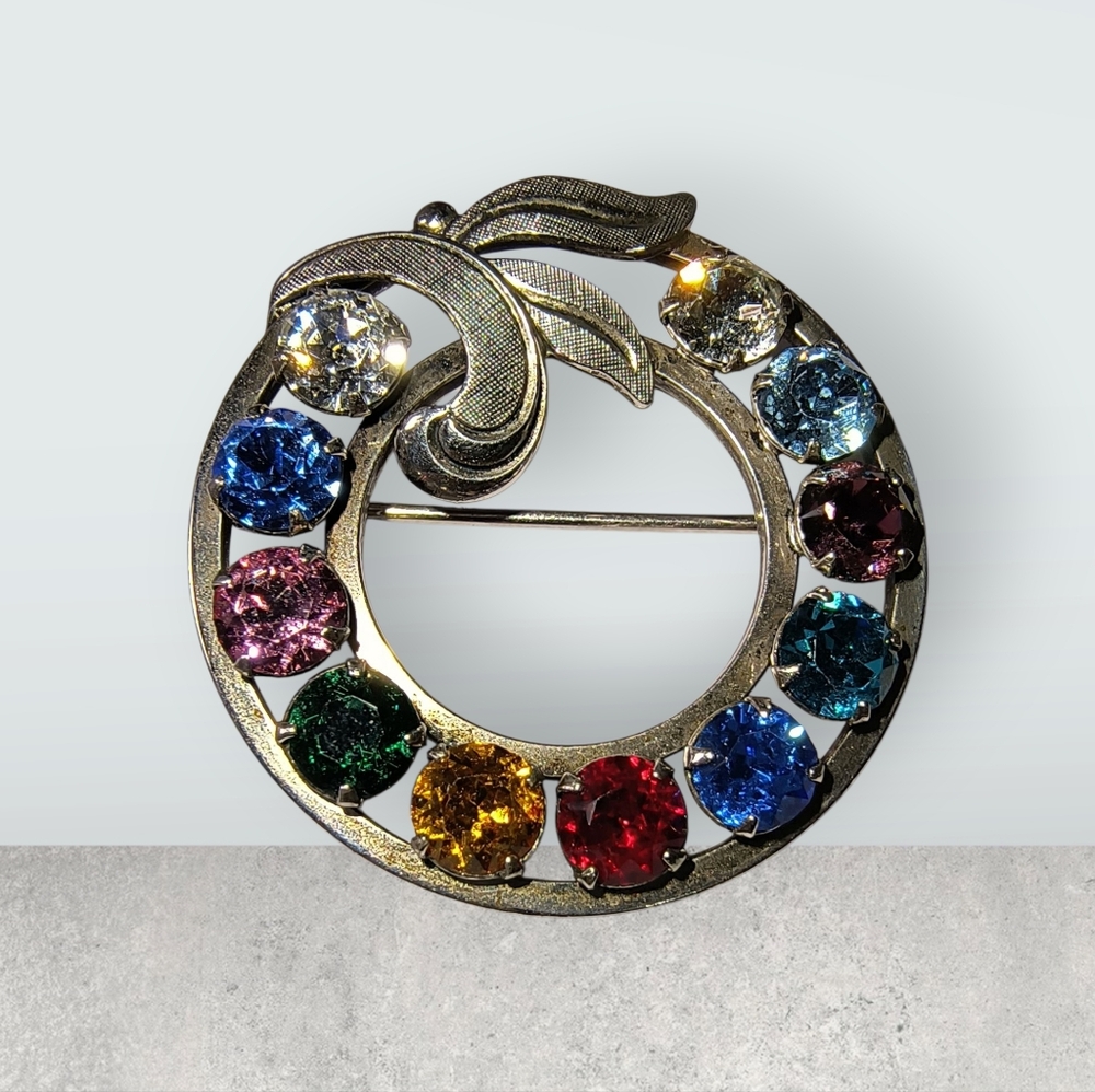 Vintage Van Dell Wreath Brooch – Sterling Silver & Colored Rhinestones